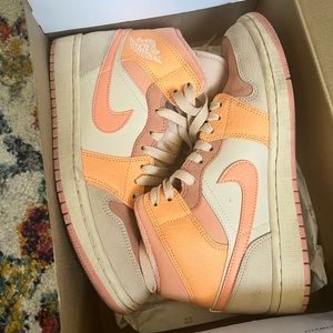 Womens air Jordan’s 1 mid apricot